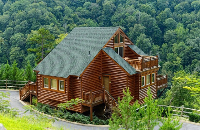 5 Bedrrom 5 Bath Cabin 14 people Capacity !☀️