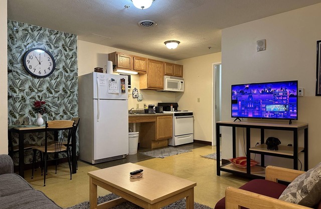 5 Beds Downtown Apt Very Quick Walk Everywhere