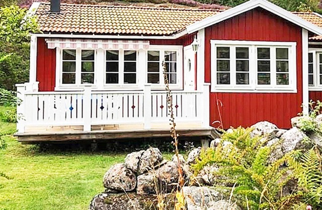 5 person holiday home in Nösund