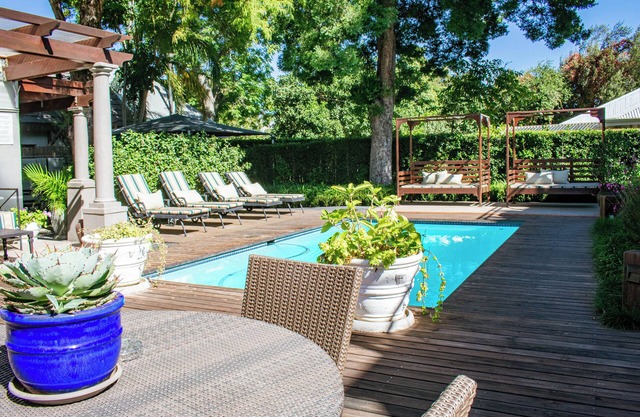 5 Seasons Guesthouse