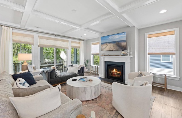 5BR Beauty Near Bethany-Community Pool; Linens