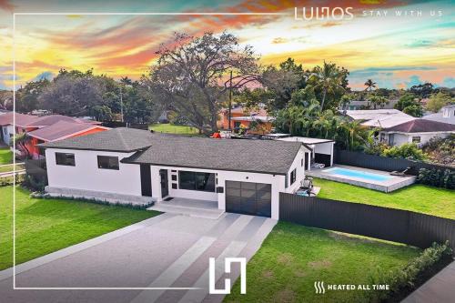 5BR Entertainer's Dream Pool, Courts & Game Room L38