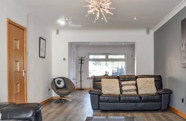 6 bedroom accommodation in Stockton-on-Tees