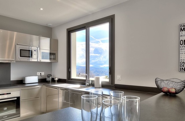 6 Bedroom Villa in Saint-Jeannet