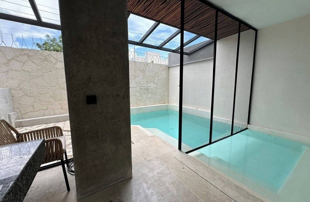 6 Bedroom Villa in Cancun with private swimming pool