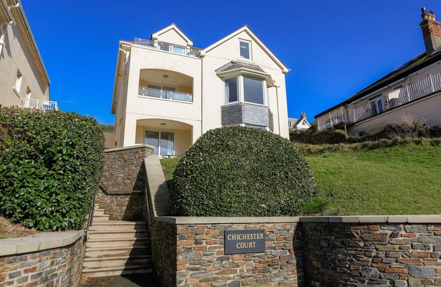 6 CHICHESTER COURT, family friendly, with a garden in Hope Cove