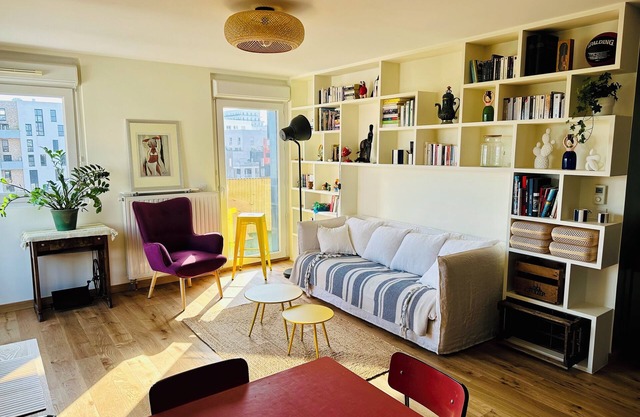 6 guests in the heart of Les Docks de Saint-Ouen