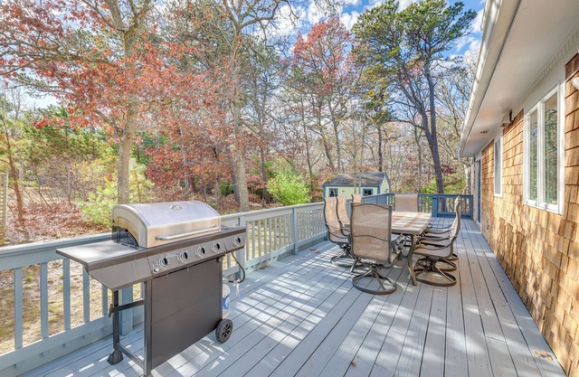 6 Mi to Beach: Home w/Deck in Brewster!