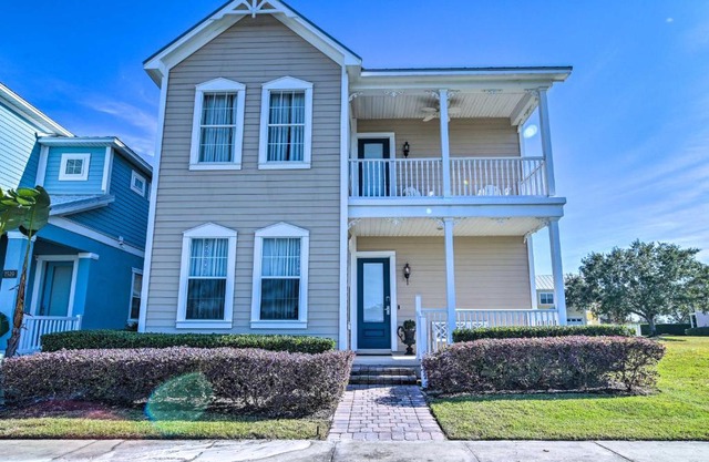 6 Mi to Disney Lakefront Reunion Resort Home