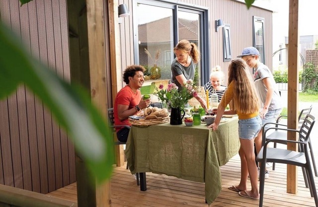 6-person Family lodge