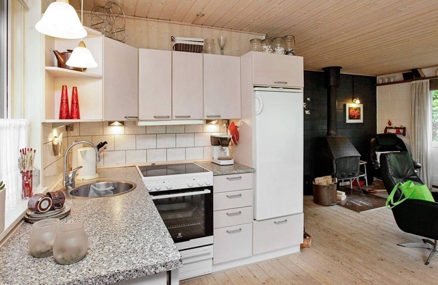 6 person holiday home in Roslev