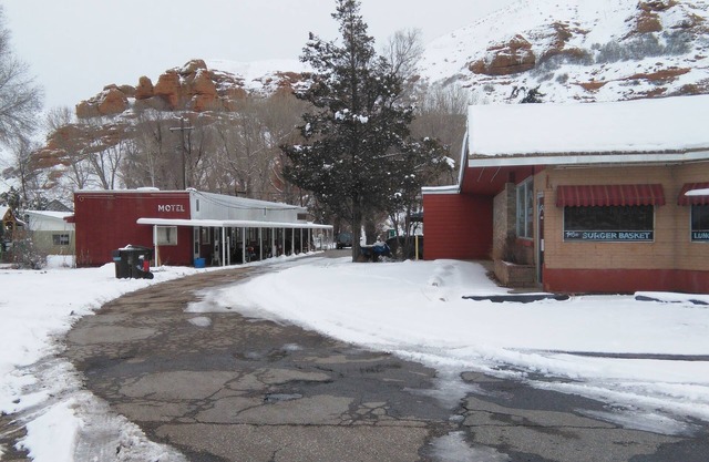 60's Motel in the Wasatch Mountains near Park City, Wanship, Coalville, Henefer