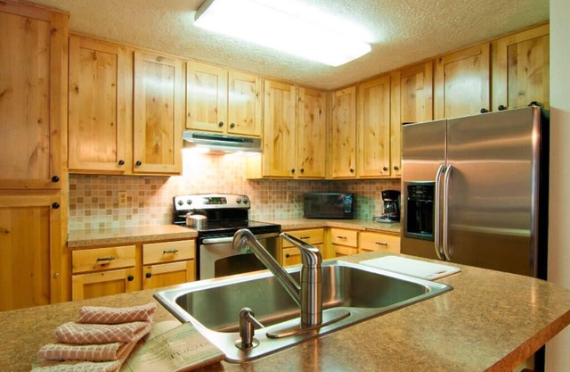 62 Tennis Village | 2 BR/2 BA, Sleeps 8