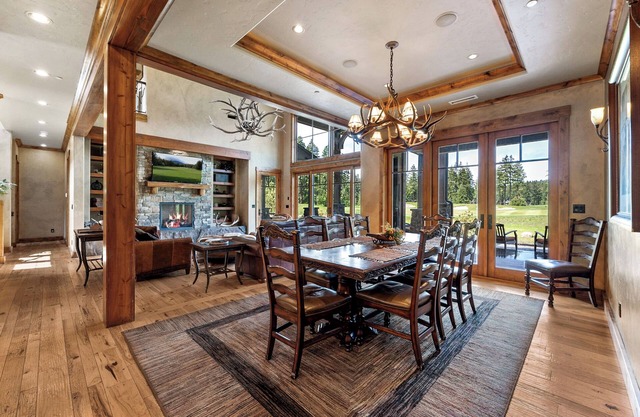 6300, SF 7 Bdr w/Pool, Hot Tubs, Golf Sim, Bar and Huge Game Room on Prospector