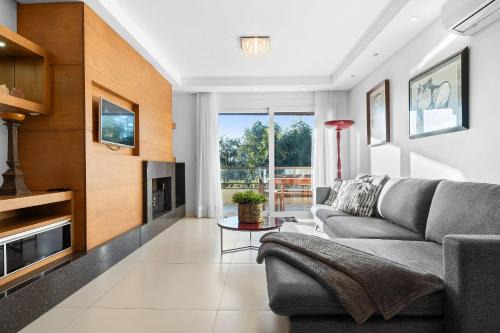 650 metros, Rua Coberta Centro/Villa Verde 403B