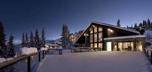 6BR Designer Chalet Grey 1850