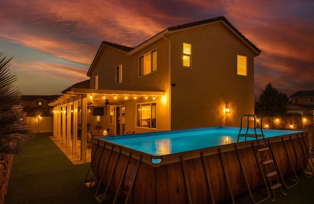 6BR Pool Villa w/BBQ - Near Wineries & Hot Air Balloon Rides