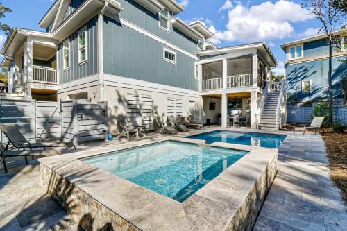 7 Bed 6 and one half bath with private pool spa & private beach access