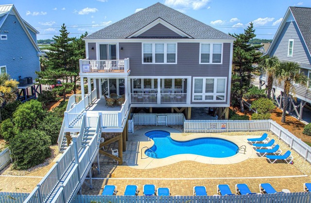 7 Bed, 7.5 Bath, Oceanfront Home, Private Pool that can be heated