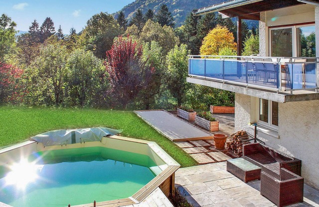 7 bedroom stunning home in Bluffy