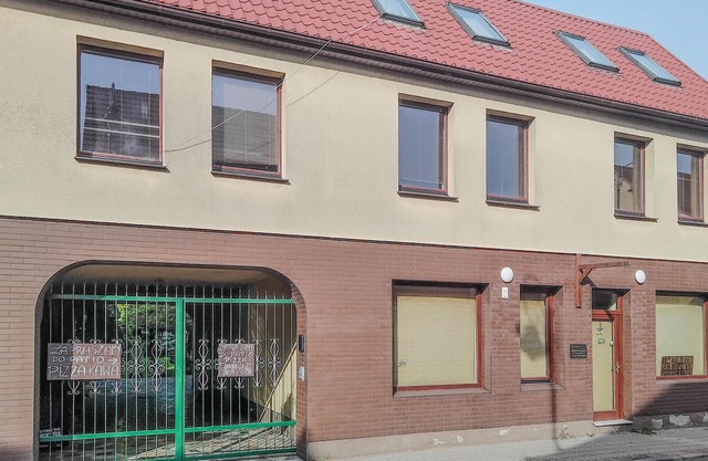 7 bedroom stunning home in Nowe Warpno