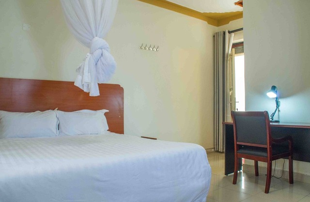 7 Eleven Hotel