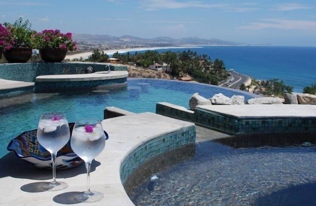 7 Th Night Free, 4 BR/ 5 BA Villa in Gated Querencia Sea View lots of parking