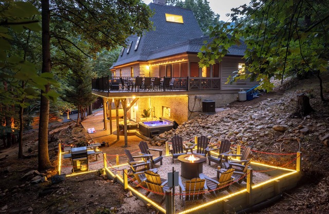 7BR Chateau in Massanutten, Sleeps 18