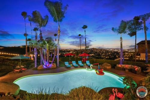 7BR Paradise Palms Pool, Views and Event Ready