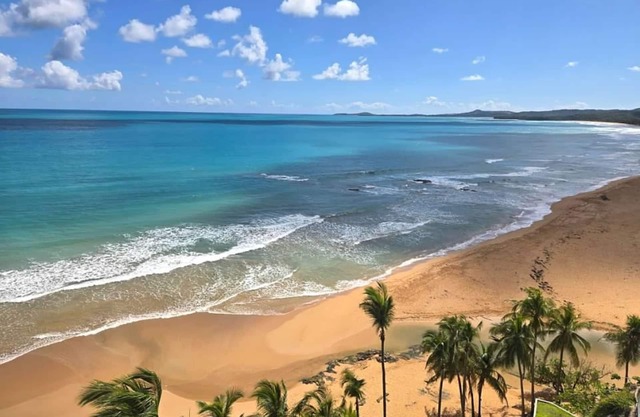 7th Heaven Beach & Ocean Front Condo @ Sandy Hills