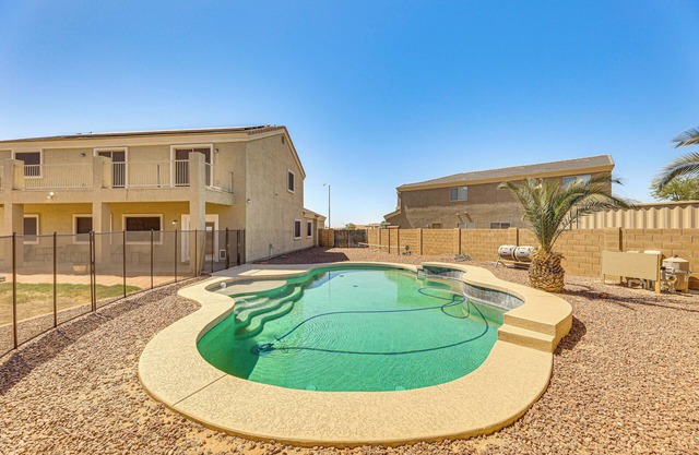 8 Mi to Dtwn Casa Grande: Poolside Paradise!
