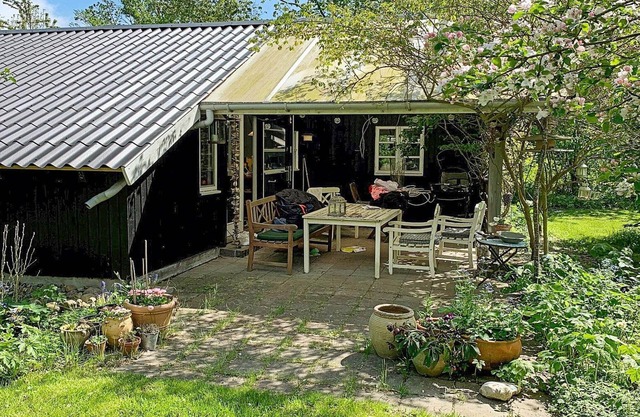 8 person holiday home in Kirke Hyllinge-By Traum
