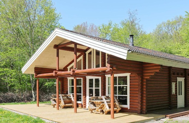 8 person holiday home in Hadsund