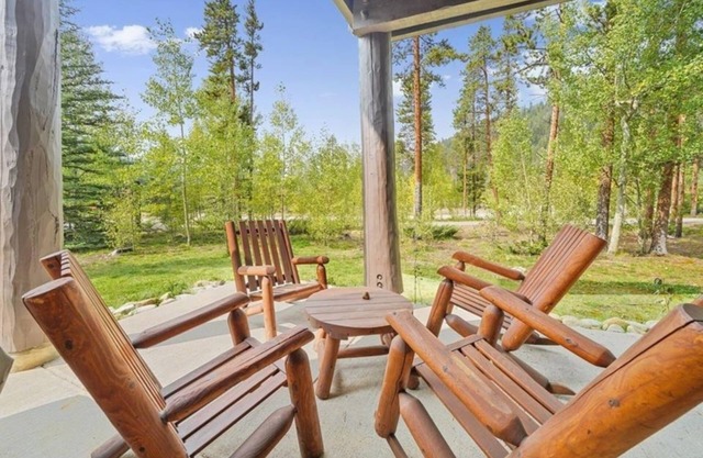8750 Trappers Crossing 2 Bedroom Condo by RedAwning