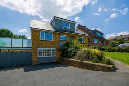 88 Baring Road - Cowes