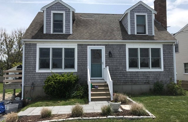 88 Town Neck Road - Pet-friendly home steps from beach with breathtaking views