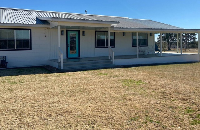 8mi. to Roundtop- Remodeled Farmhouse+Party Barn+Pool