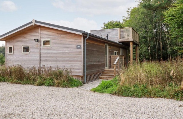 9 Meadow Retreat