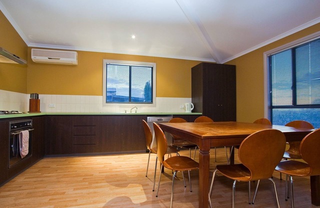 9 Skipjack Circle - Lovely Pet-Friendly Holiday Home with a Breezeway