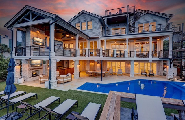 93 Dune Lane -Brand NEW oceanfront 9 Bedroom Home w/private pool & spa