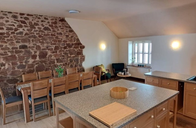A charming 4 bedroom cottage with plenty of space to relax.n