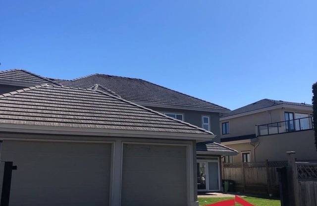 A comfortable bedroom with private washroom close to YVR in Richmond