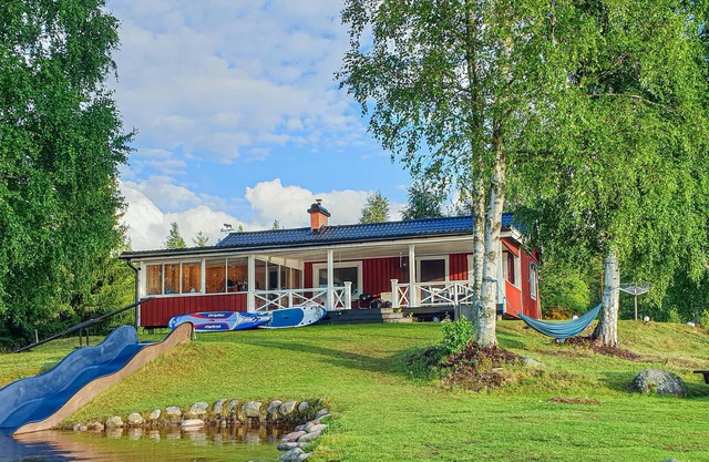 A dream on the lake ? this vacation home is a paradise for your family.