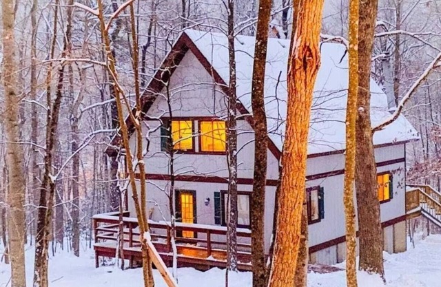 A-Frame of Mind, Modern & cozy Massanutten chalet