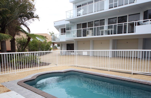 A lovely, light, air conditioned unit located a stones throw from the...