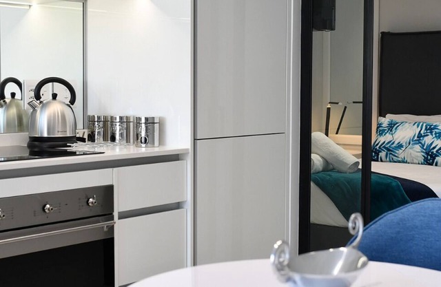 A luxurious apart-hotel for business or leisure travelers in Waterfall City!
