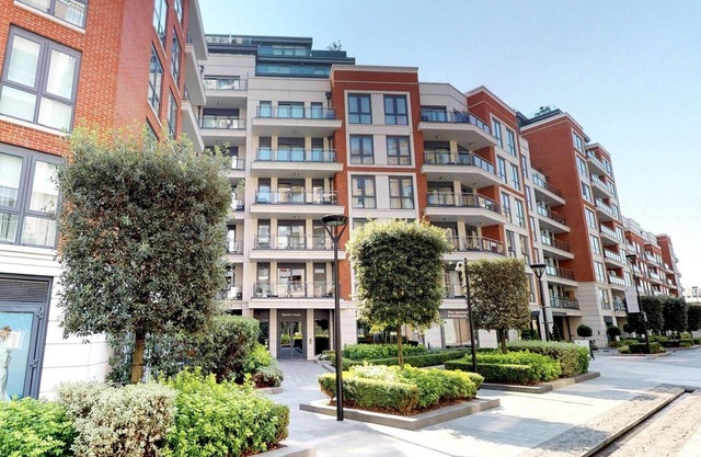A luxury, contemporary 2Bed & 2Bath Apartment Next to London Museum