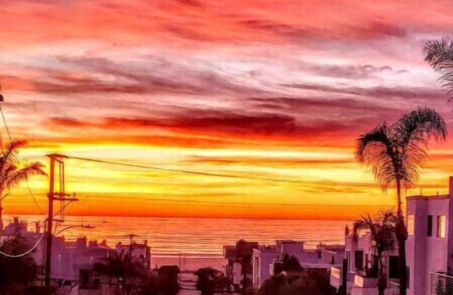 A Magical Home w Amazing Sunsets in Hermosa Beach.