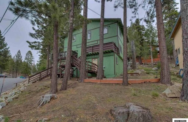A Mountain Getaway! Charming and Cozy and perfect weekend escape!