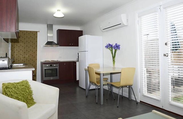 A Place To Stay - The Stables @ Smith St